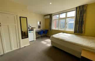 Room 2/42A Cargill Street, Dunedin Central