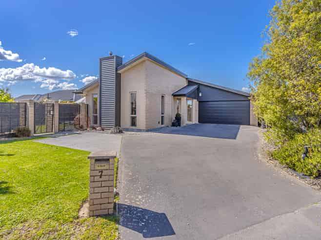 7 Shield Place, Halswell