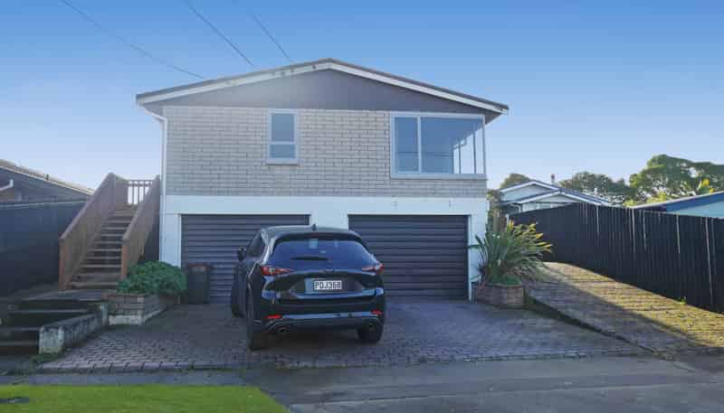14 Pacific Rd, North New Brighton