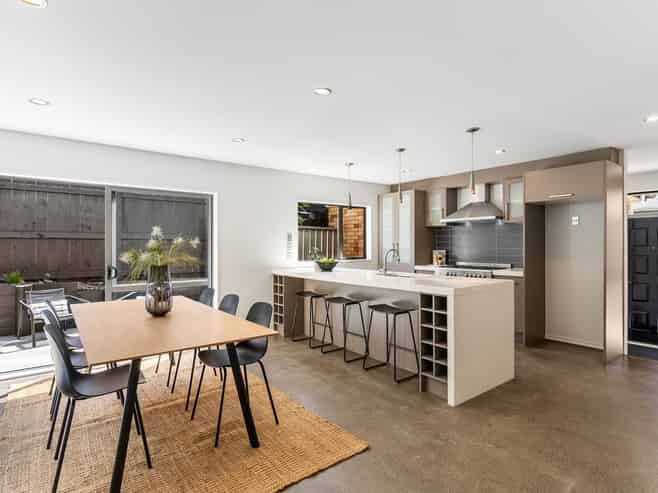 6 Hampstead Road, Sandringham