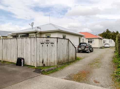 104 Ferguson Street, West End