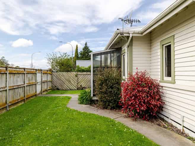 104 Ferguson Street, West End