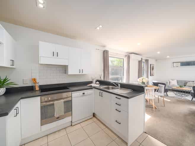 18 Franklyn Road, Tawa