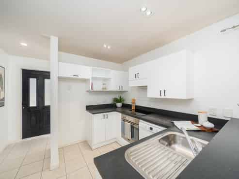 18 Franklyn Road, Tawa