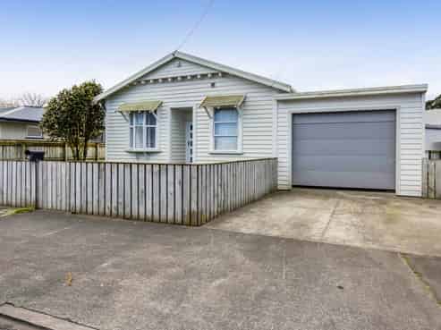 22 Grey Street, Hawera