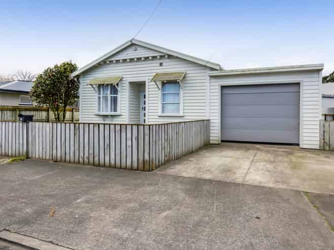 22 Grey Street, Hawera