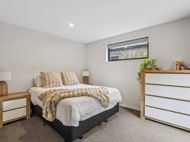 2 Clover Lane, Lake Hayes Estate