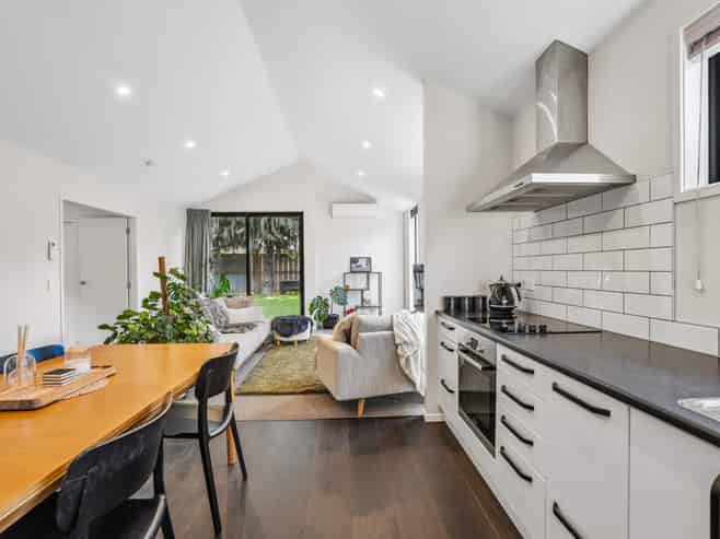 2 Clover Lane, Lake Hayes Estate