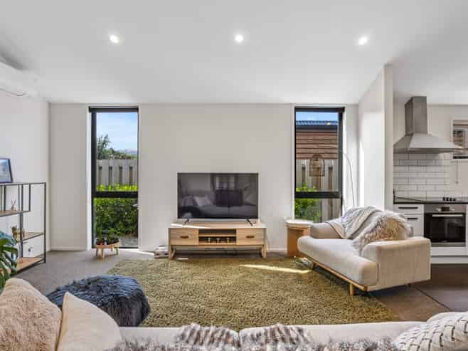 2 Clover Lane, Lake Hayes Estate