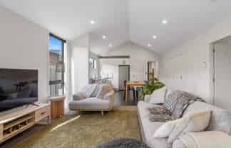 2 Clover Lane, Lake Hayes Estate