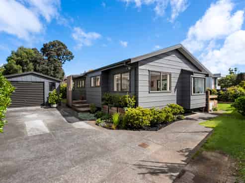 4A Coronation Road, Mangere Bridge