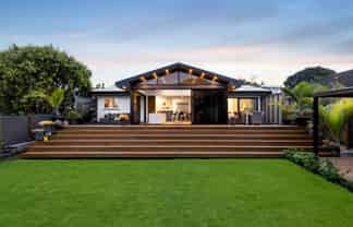 15 Mataroa Road, Mount Wellington