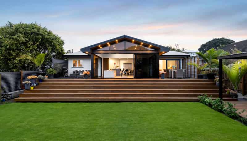 15 Mataroa Road, Mount Wellington