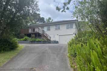 2/23 Santiago Cres, Unsworth Heights