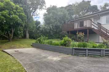 2/23 Santiago Cres, Unsworth Heights