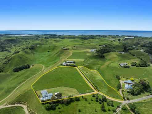 106D Awanuiarangi Road, Pikowai