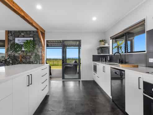 106D Awanuiarangi Road, Pikowai