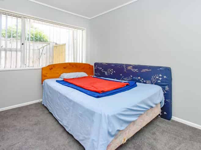 2/49A Landon Avenue, Mangere East