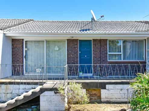 2/49A Landon Avenue, Mangere East