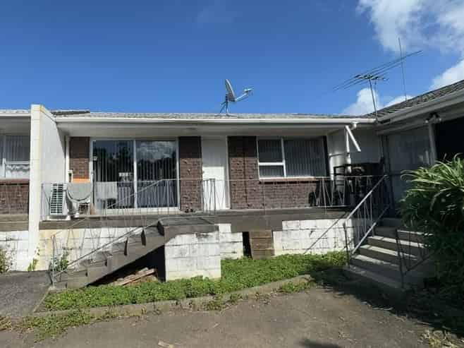 2/49A Landon Avenue, Mangere East