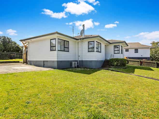 213 Mahia Road, Wattle Downs