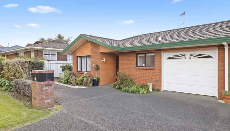 25/151 Kitchener Road, Pukekohe