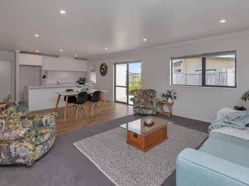 13 Olney Court, One Tree Point