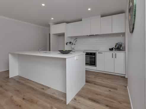 13 Olney Court, One Tree Point