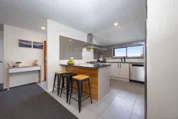 29 Waltham Street, Henderson