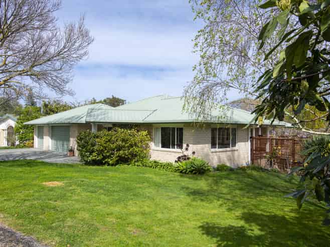 6 Parkview Place, Riverdale