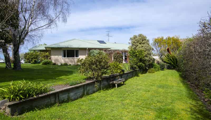 6 Parkview Place, Riverdale