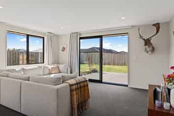 38 Eric Crozier Road, Darfield