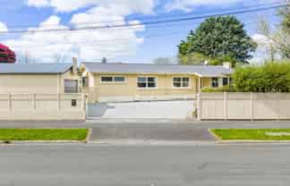 2 Carrington Avenue, Hillcrest