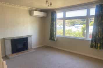 147 Branxholm Street, Roxburgh