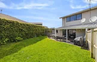 1/11 Robins Road, Judea