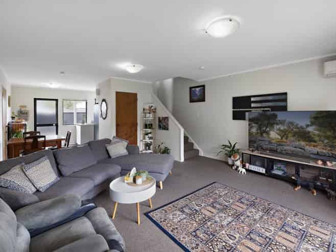1/11 Robins Road, Judea
