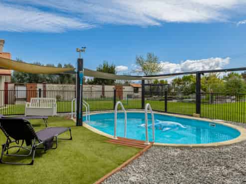 32 Bradleigh Park, Fairhall