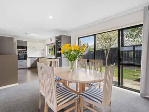 22 Tauranga Place, Orewa