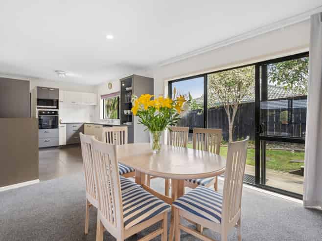 22 Tauranga Place, Orewa