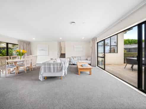 22 Tauranga Place, Orewa