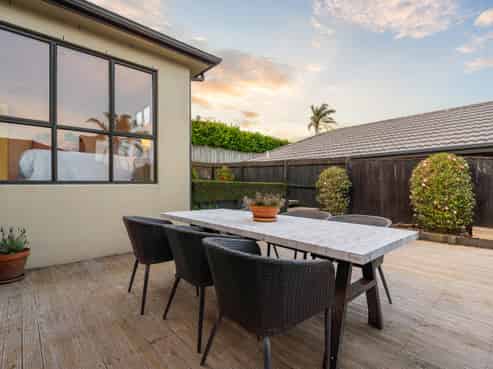 22 Tauranga Place, Orewa