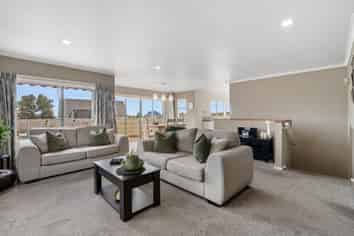 8B Anne Road, Bellevue