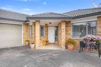 9 Fleetwood Drive, Henderson