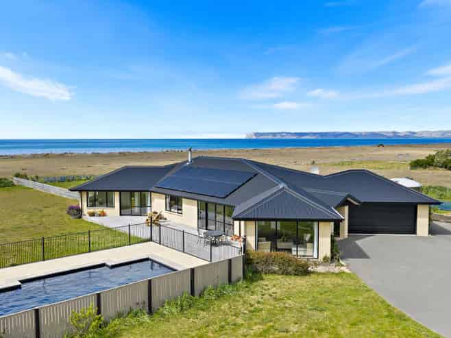 37 Ocean View Crescent, Rarangi
