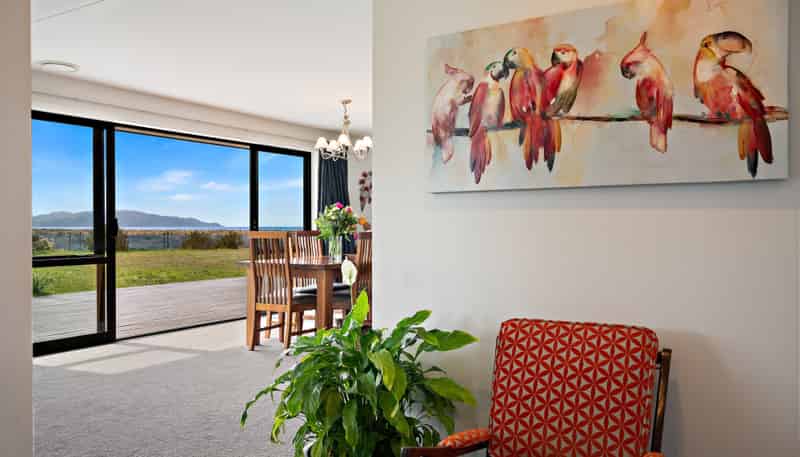 37 Ocean View Crescent, Rarangi