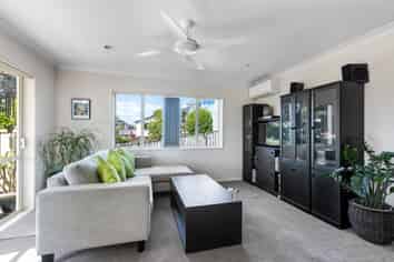 1/42 Bay Street, Red Beach