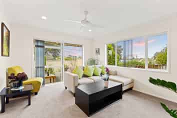 1/42 Bay Street, Red Beach