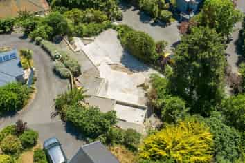 1 & 2/42F Valley Road, Cashmere