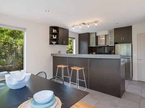 5 Monro Way, The Wood