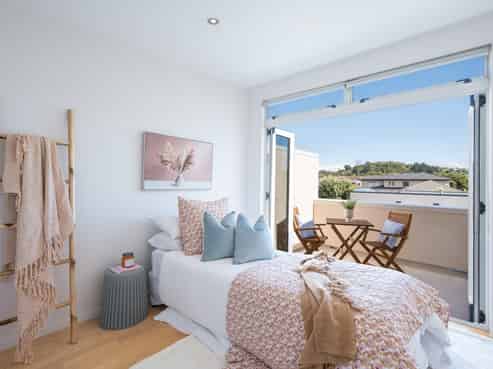 5 Monro Way, The Wood